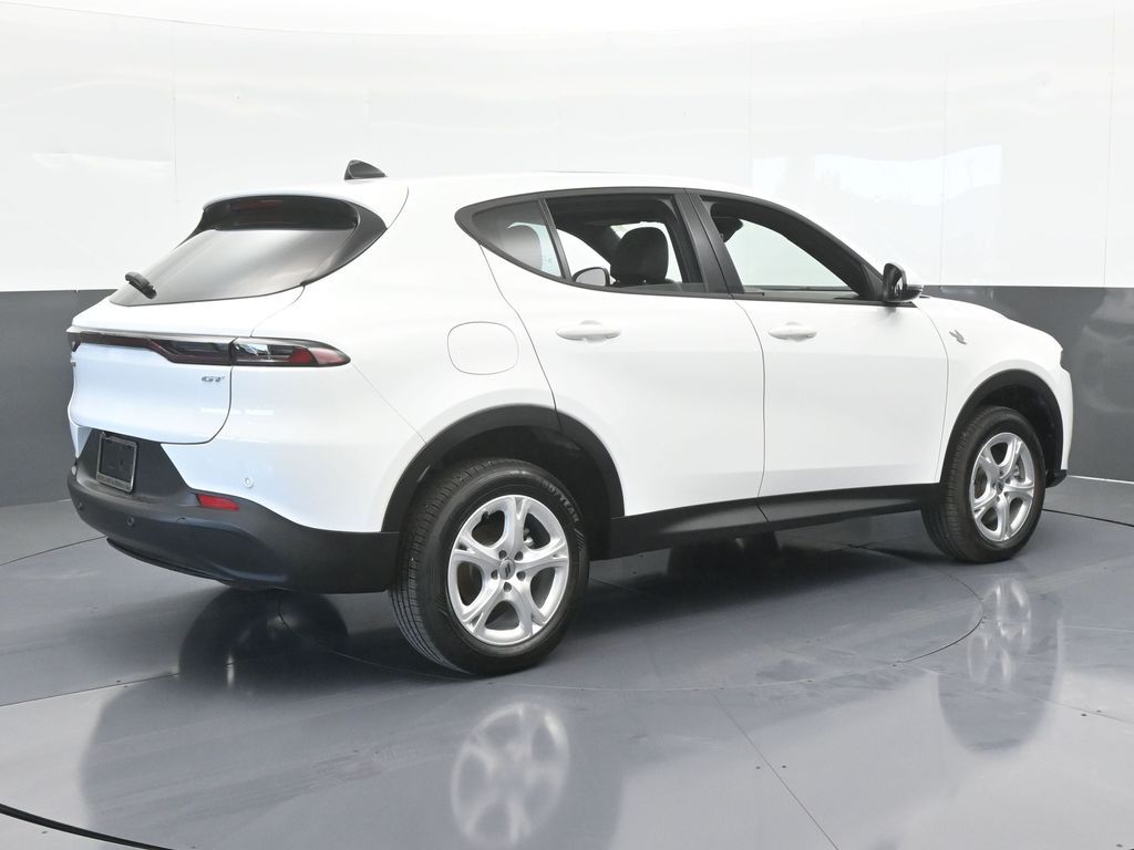 Vehicle image 17 of 72