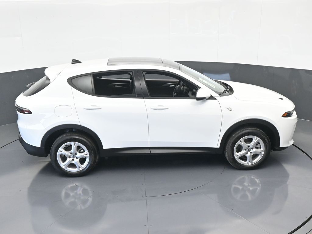 Vehicle image 12 of 72