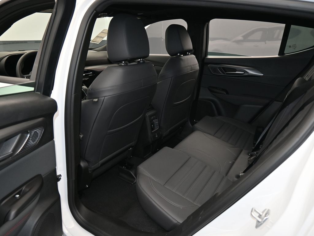 Vehicle image 57 of 72