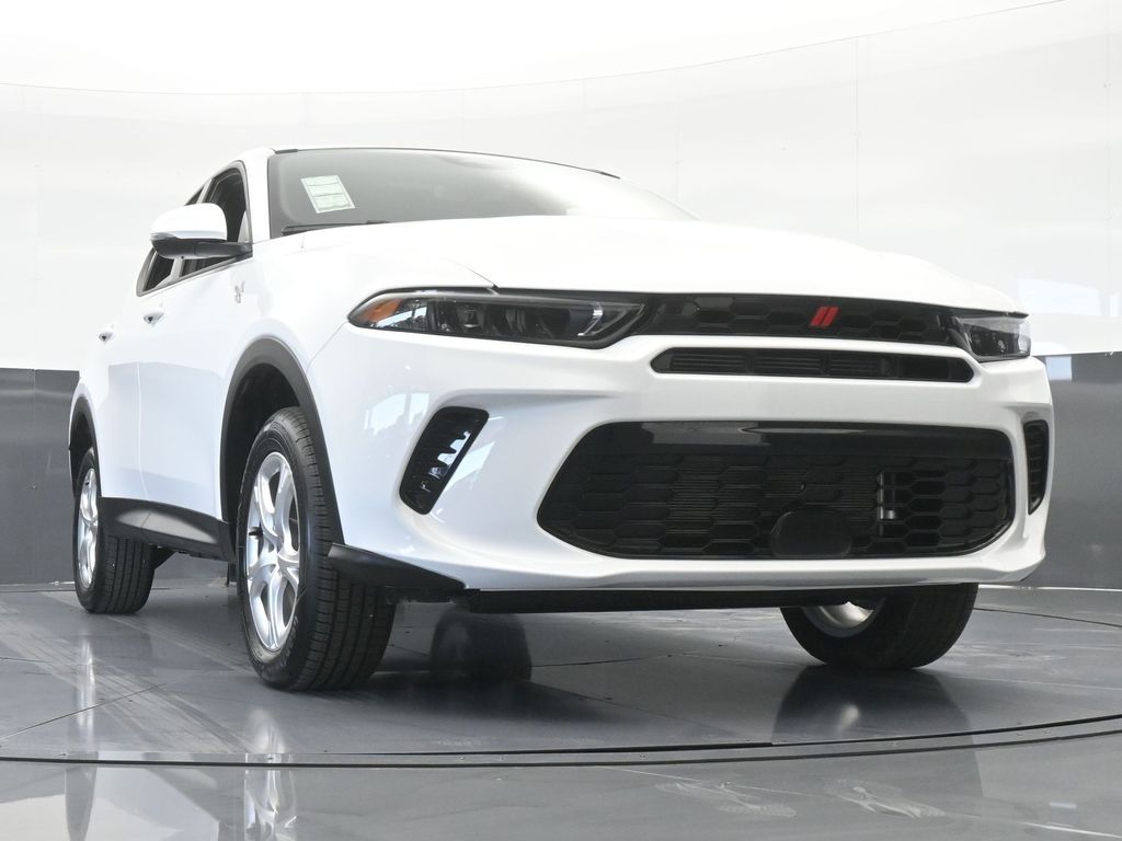 Vehicle image 6 of 72
