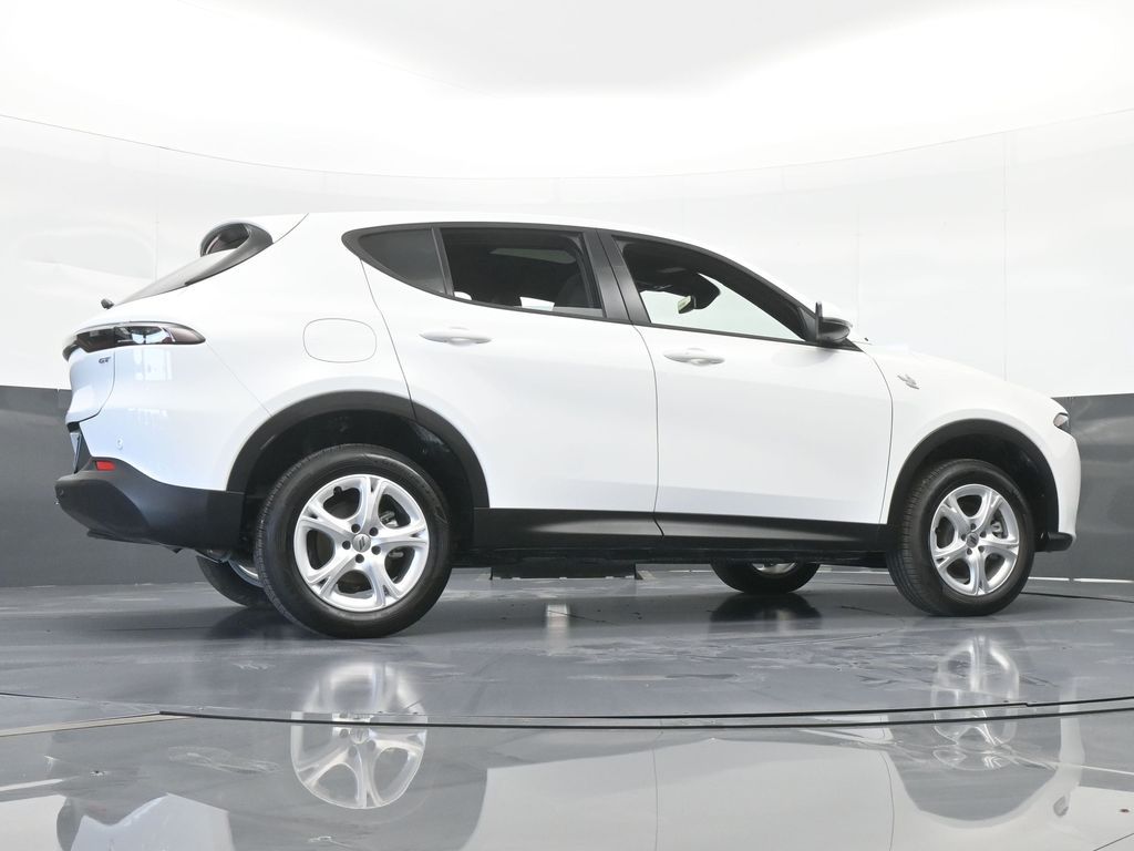 Vehicle image 15 of 72