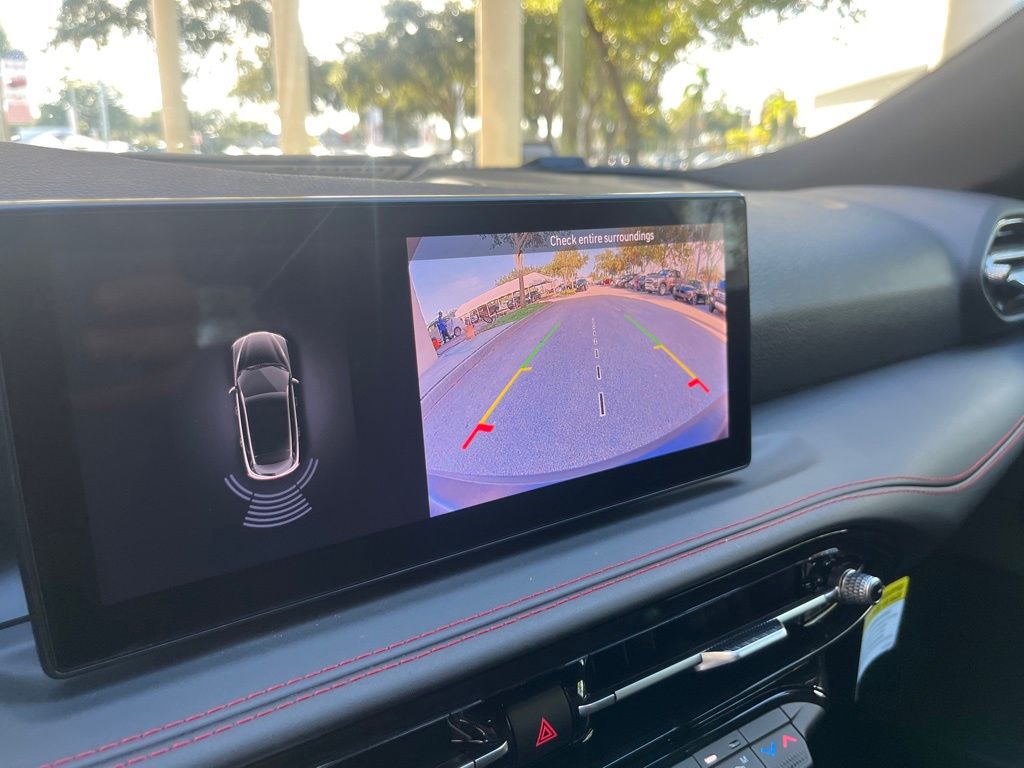 2024 Dodge Hornet GT Image 8 of 42