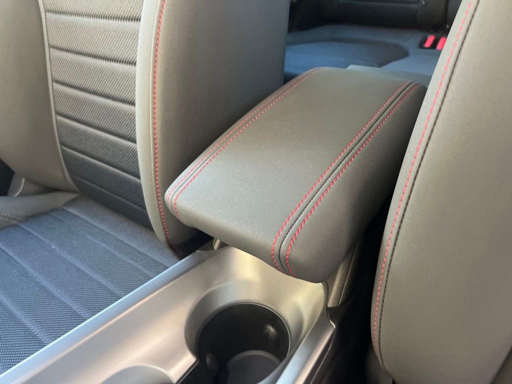 2024 Dodge Hornet GT Image 35 of 42