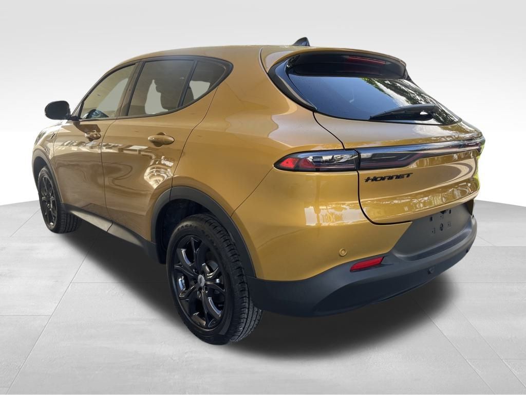 2024 Dodge Hornet GT Image 4 of 42