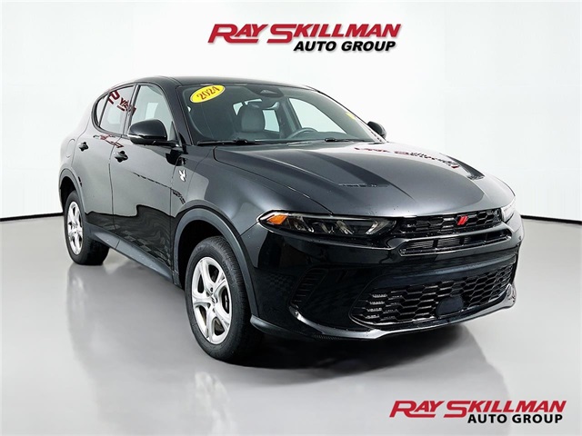 Vehicle image 3 of 37