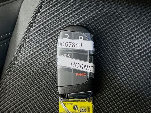 Vehicle image 27 of 37