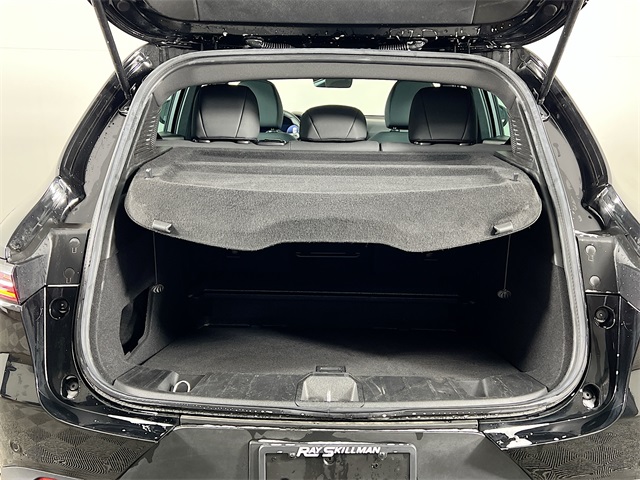 Vehicle image 23 of 37