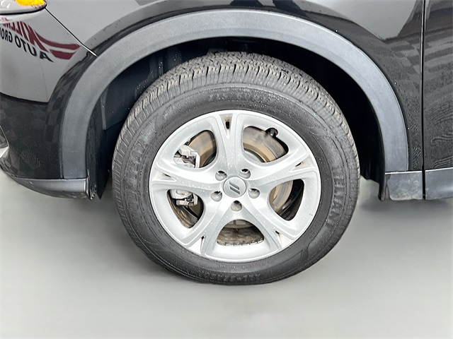 Vehicle image 24 of 37