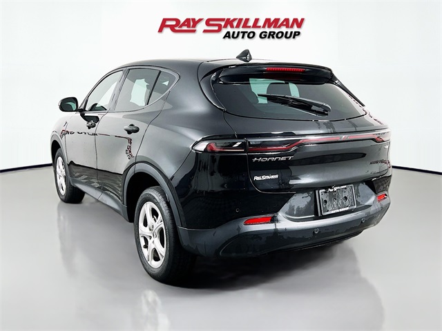 Vehicle image 7 of 37