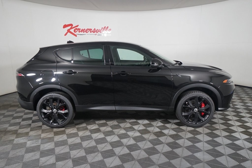 Vehicle image 7 of 20