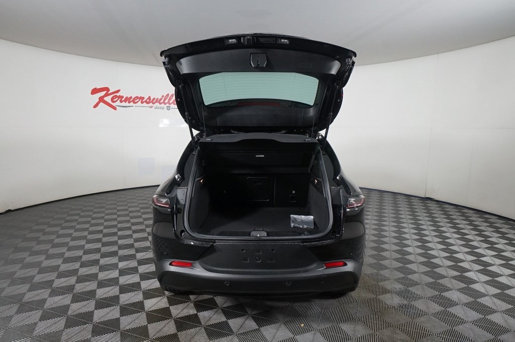 Vehicle image 9 of 20