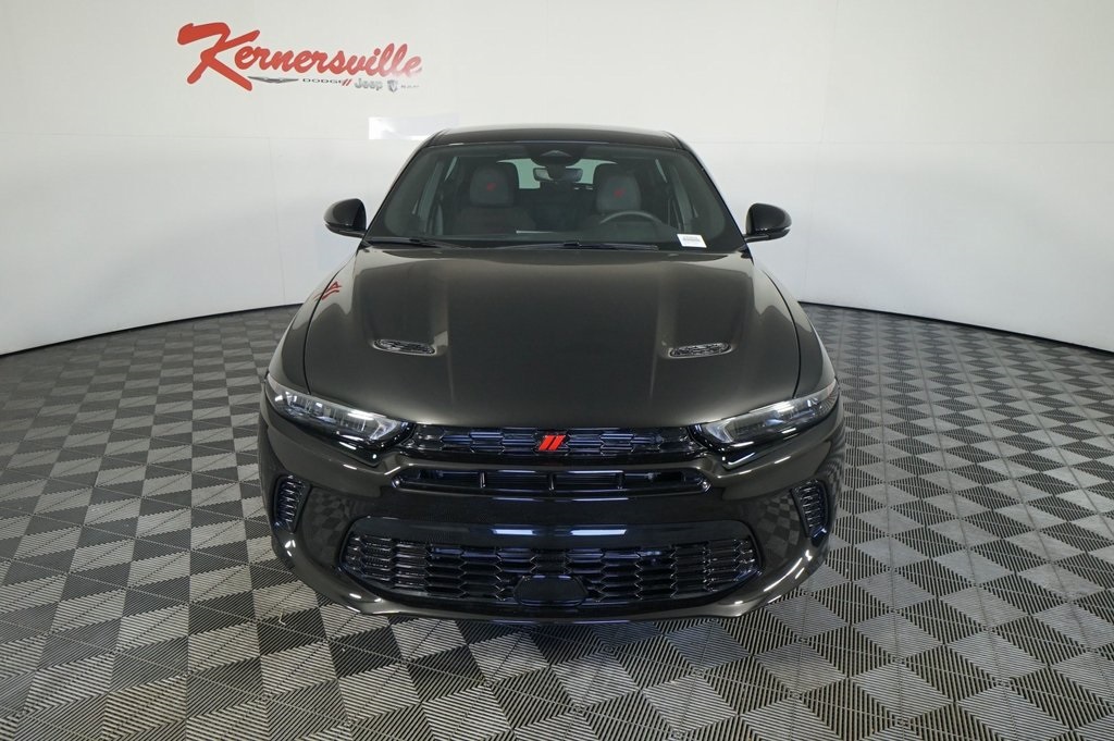 Vehicle image 4 of 20
