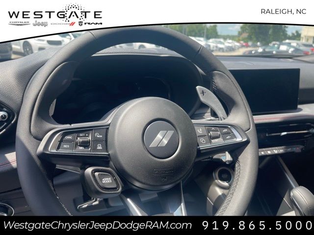 Vehicle image 16 of 30
