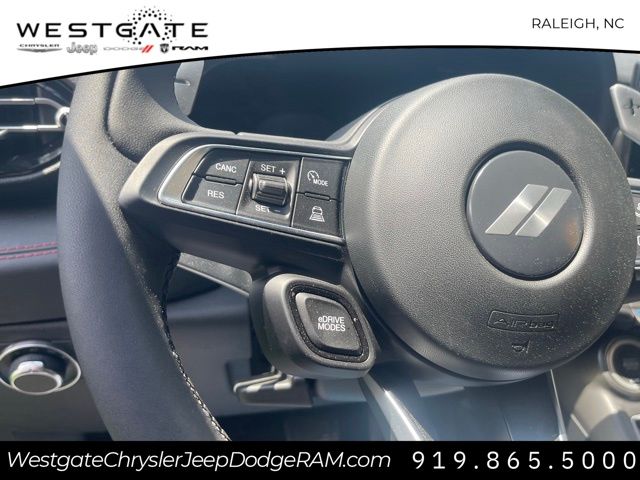 Vehicle image 15 of 30
