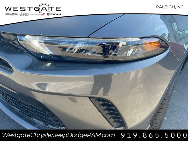 Vehicle image 11 of 30