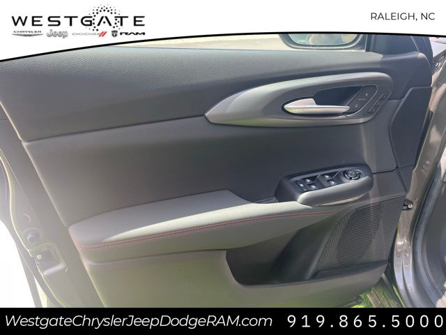 Vehicle image 12 of 30