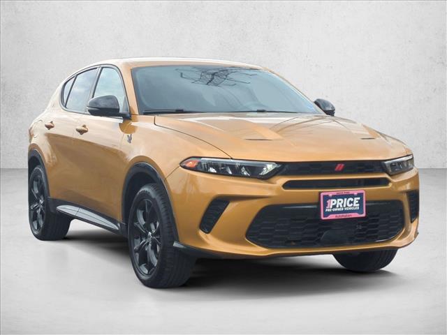 2024 Dodge Hornet R/T Image 3 of 23