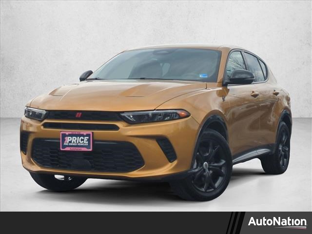 2024 Dodge Hornet R/T Image 1 of 23