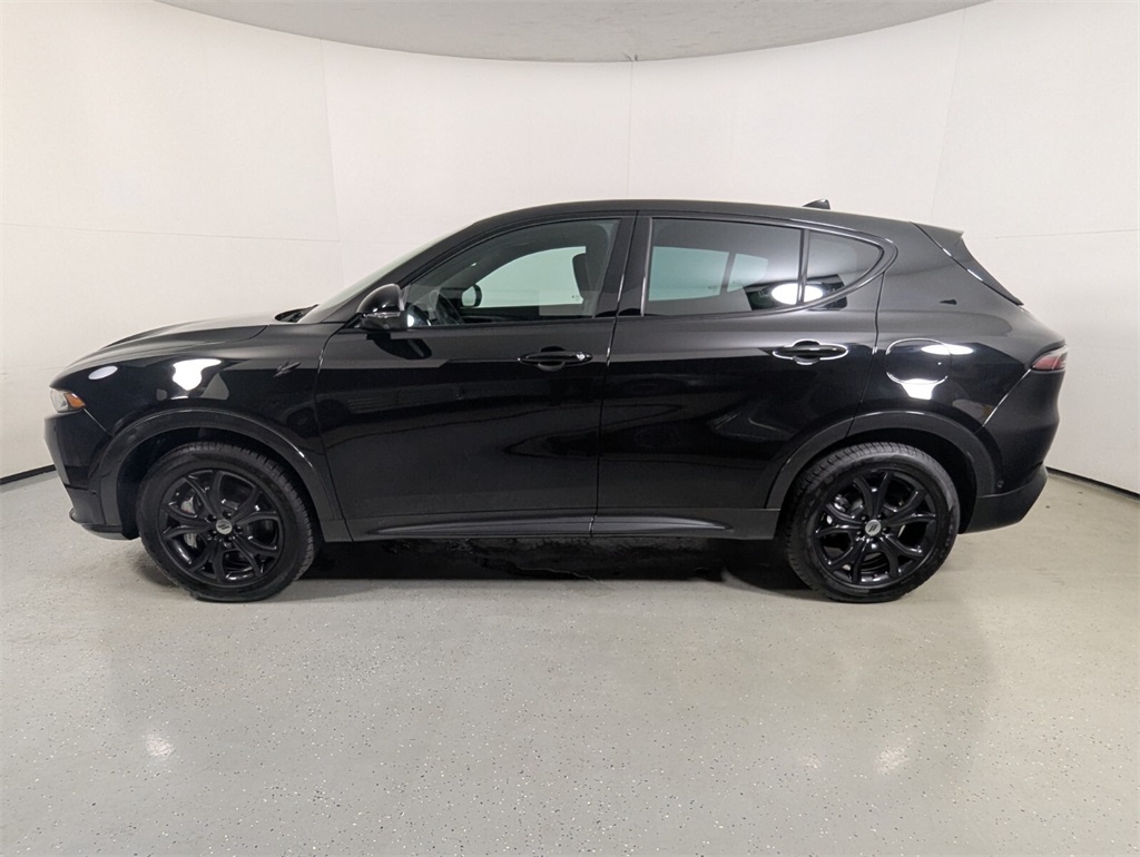 2024 Dodge Hornet R/T Image 7 of 28