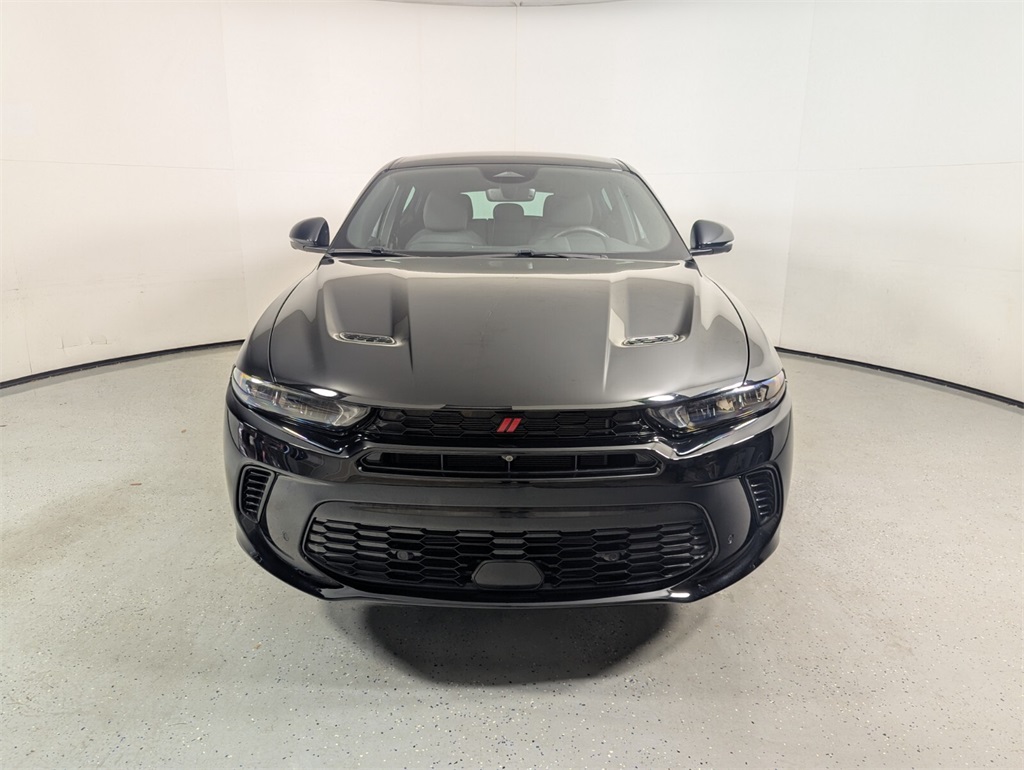 2024 Dodge Hornet R/T Image 2 of 28