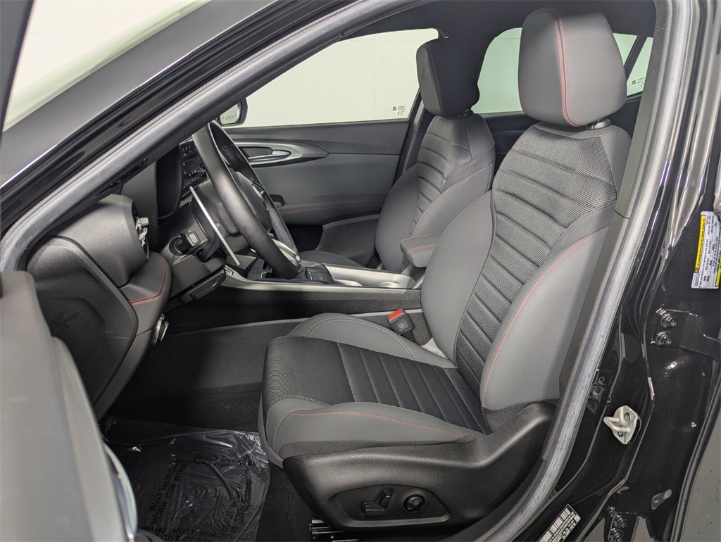 2024 Dodge Hornet R/T Image 11 of 28