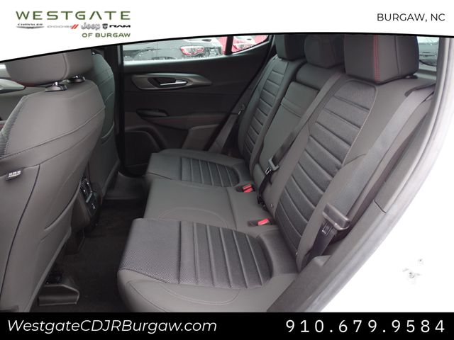 Vehicle image 14 of 25