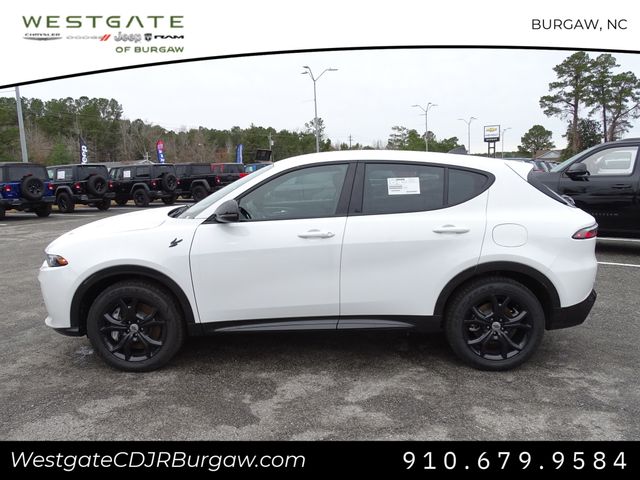 Vehicle image 9 of 25