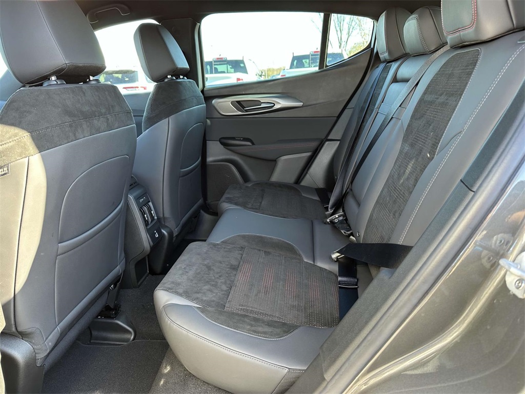 Vehicle image 9 of 20