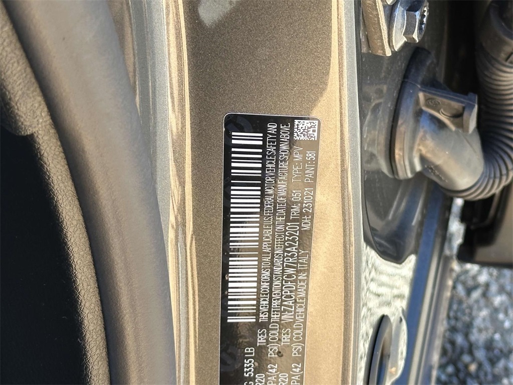 Vehicle image 16 of 20
