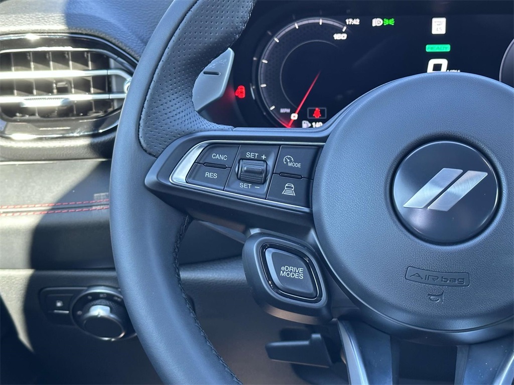 Vehicle image 12 of 20
