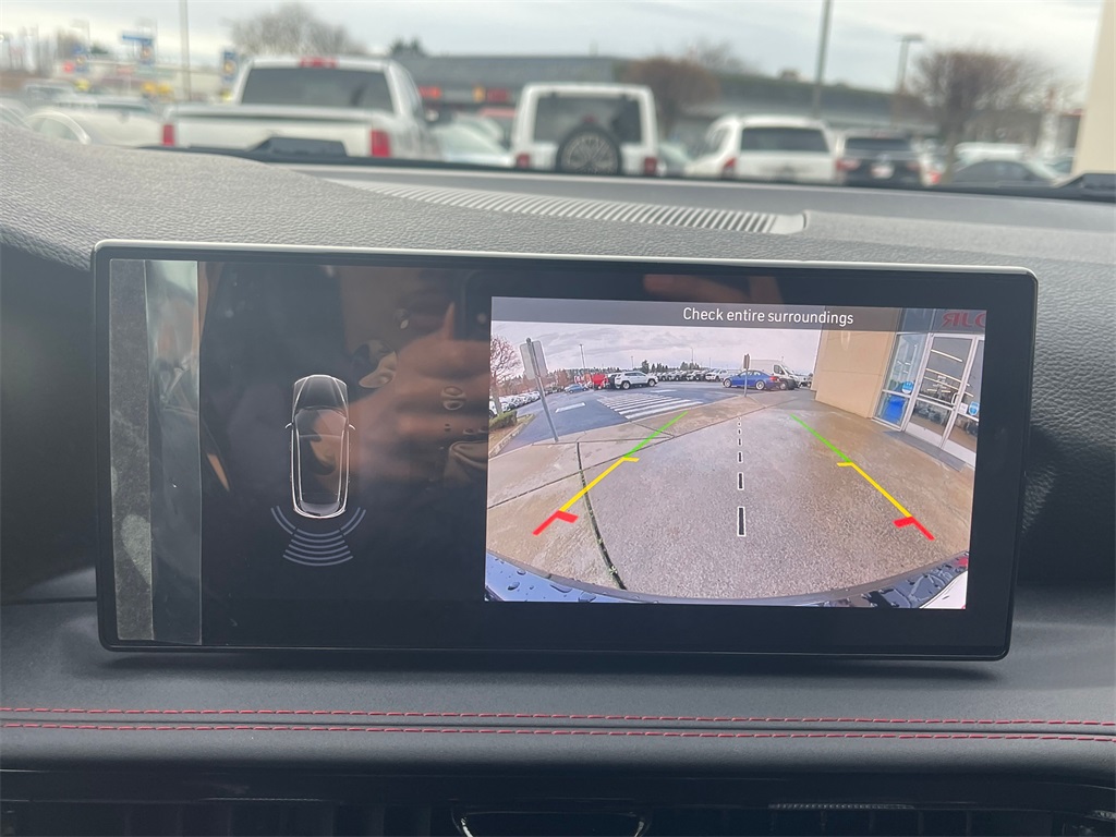Vehicle image 14 of 20