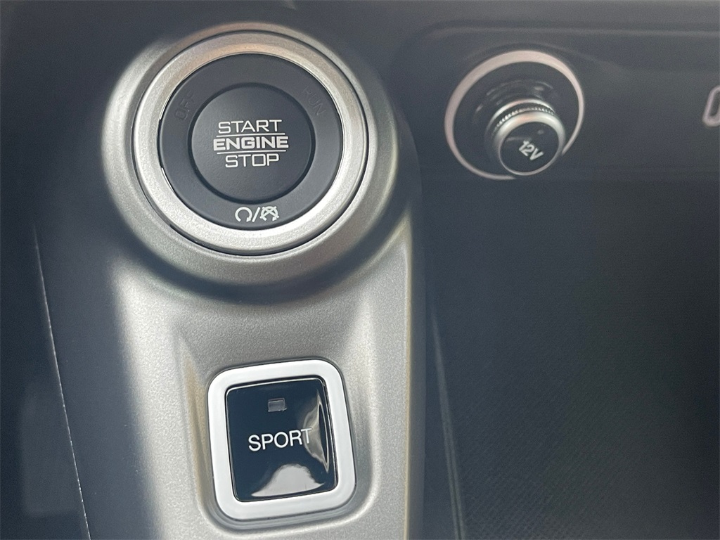 Vehicle image 19 of 20