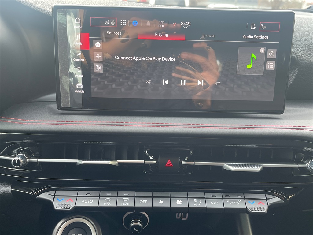 Vehicle image 15 of 20