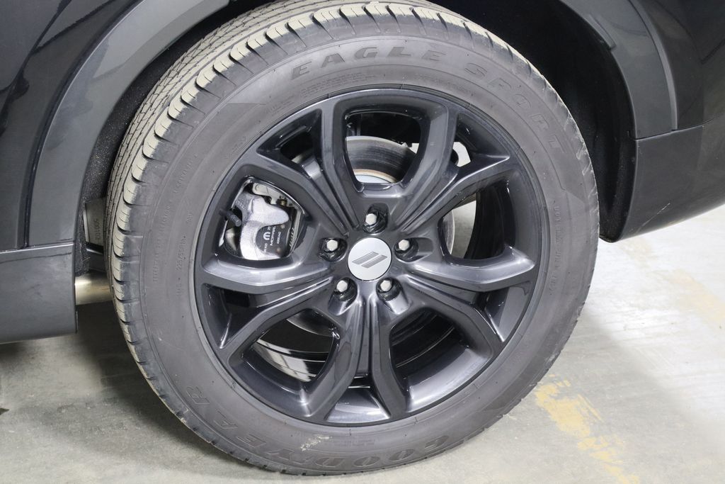 2024 Dodge Hornet R/T Image 9 of 48