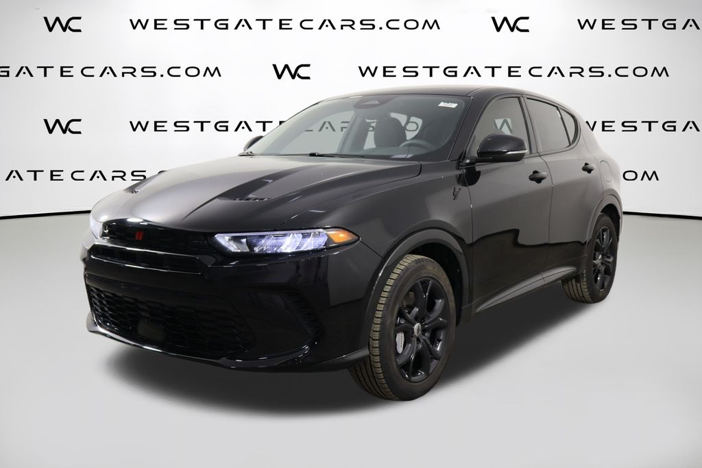 2024 Dodge Hornet R/T Image 1 of 48