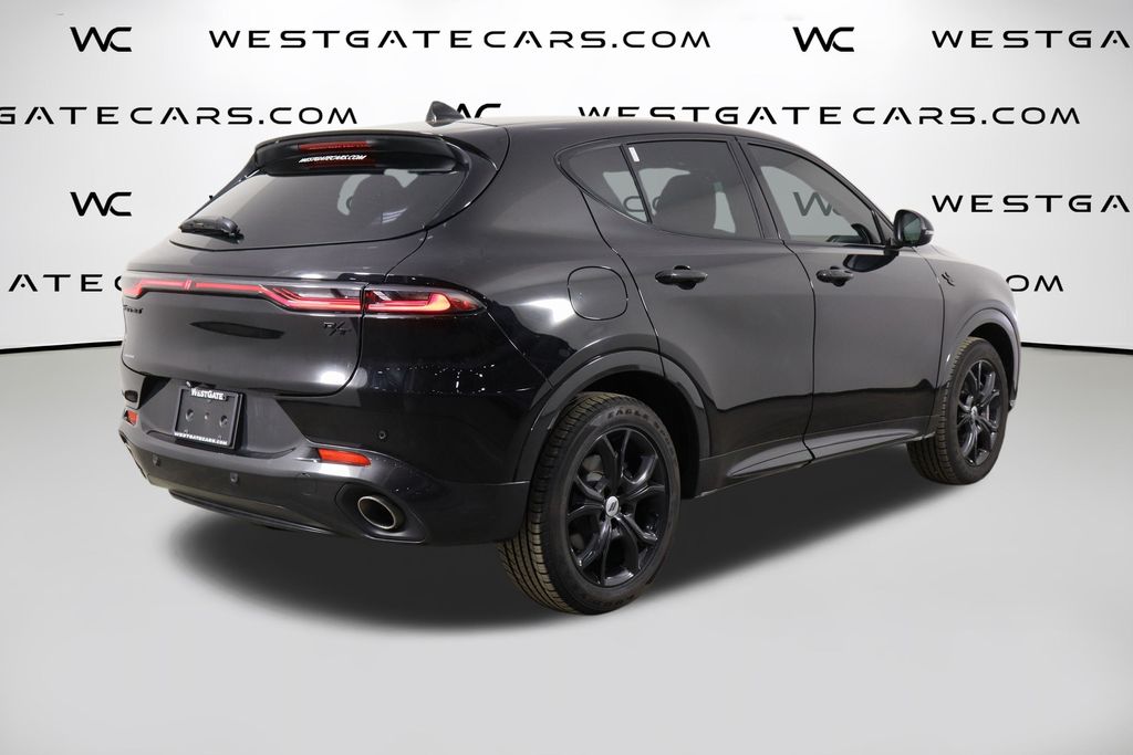 2024 Dodge Hornet R/T Image 5 of 48