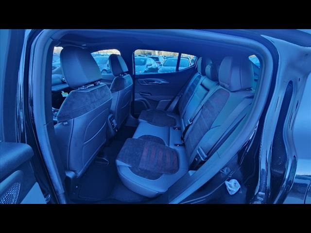 Vehicle image 7 of 18