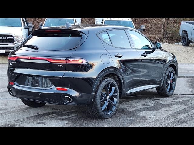 Vehicle image 4 of 18