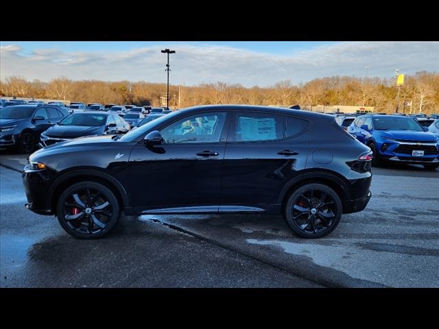 Vehicle image 6 of 18