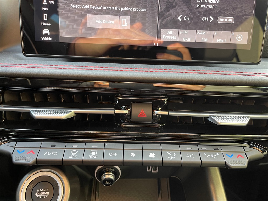 Vehicle image 13 of 20