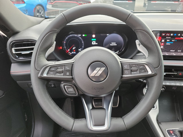Vehicle image 14 of 19