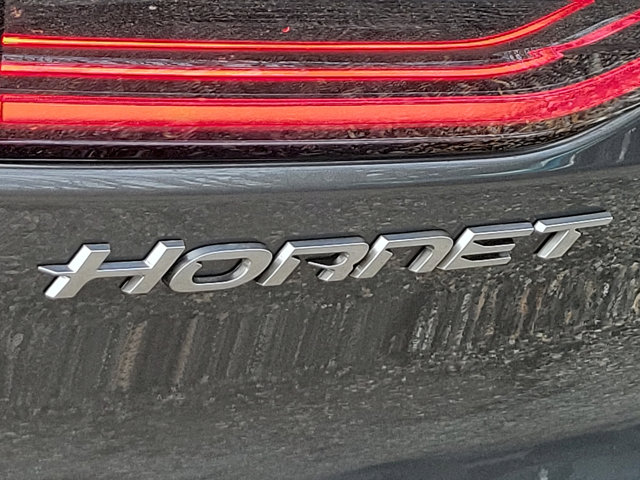 Vehicle image 18 of 19