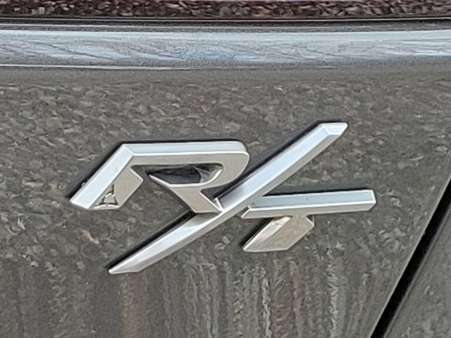 Vehicle image 19 of 19