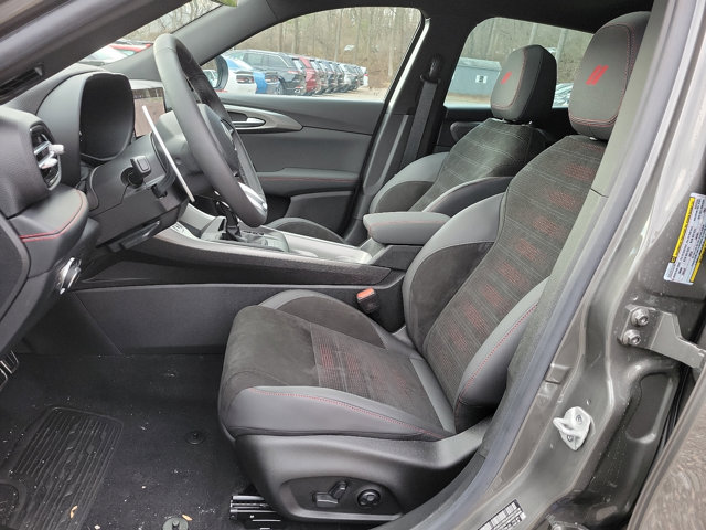 Vehicle image 7 of 19