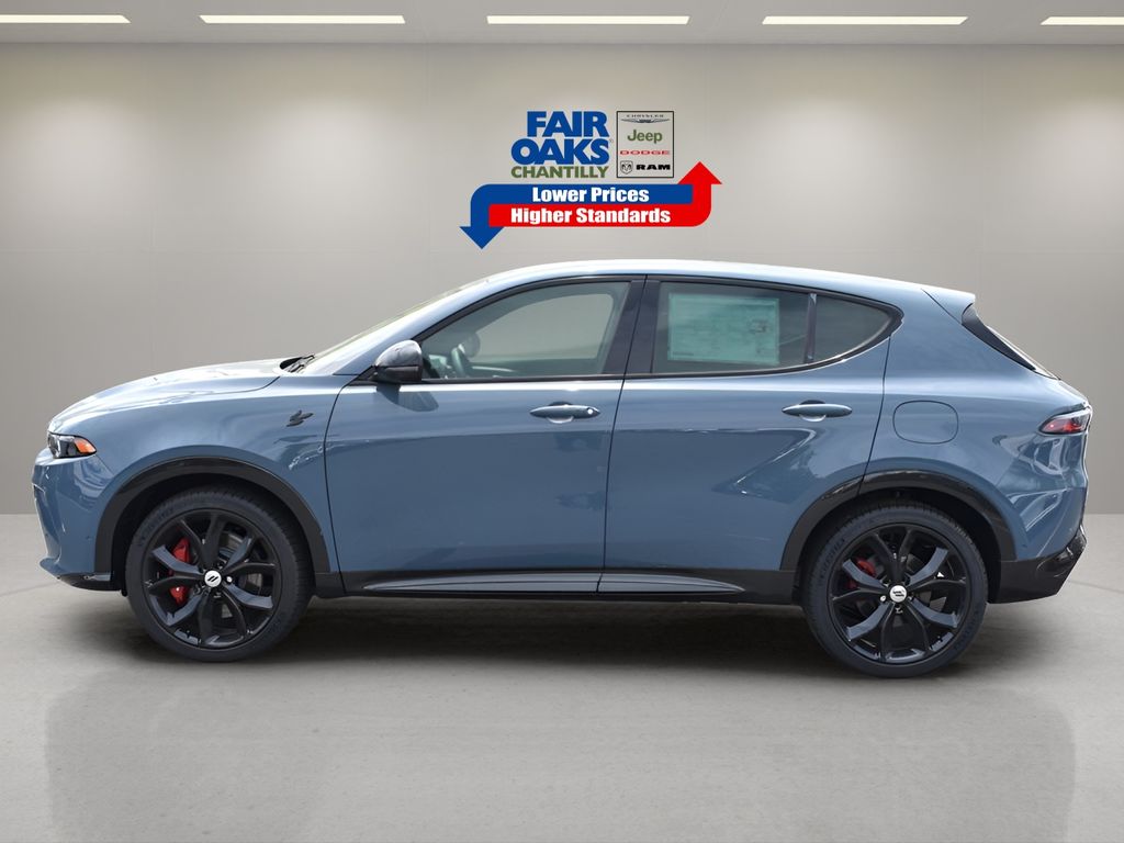 Vehicle image 9 of 21