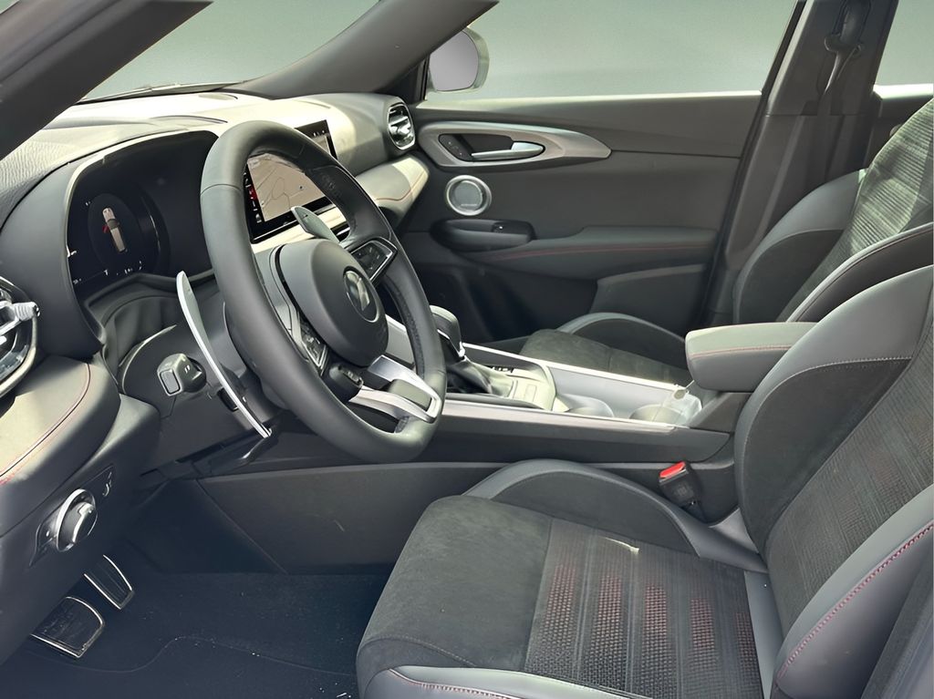 Vehicle image 20 of 21