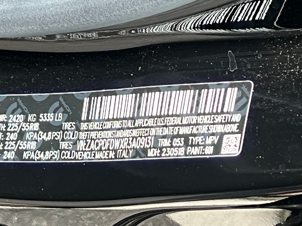 Vehicle image 13 of 24