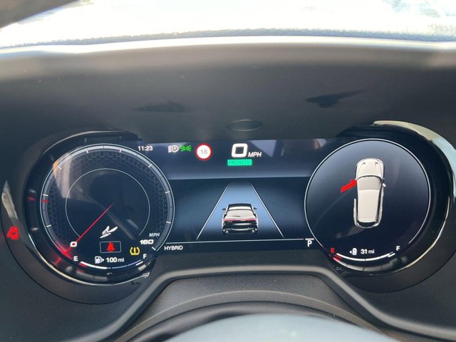 Vehicle image 9 of 24