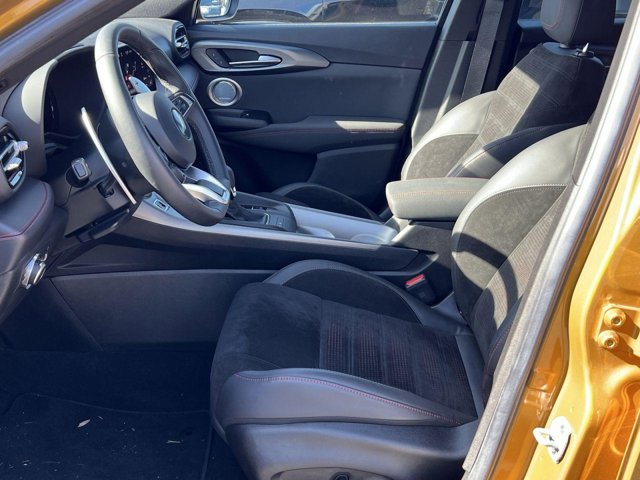 Vehicle image 5 of 24