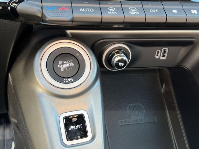 Vehicle image 23 of 24